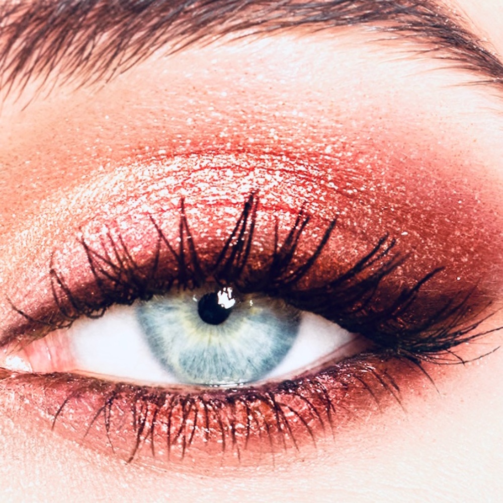 🌺Bright 🌺🪷 Ace Beaute Glimmer Eyeshadow: